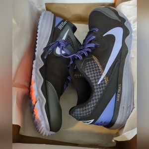 Women's Nike shoes